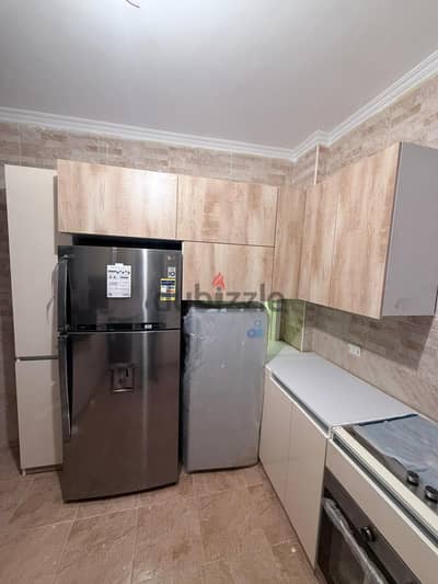 Full kitchen like new | used only 4 months!