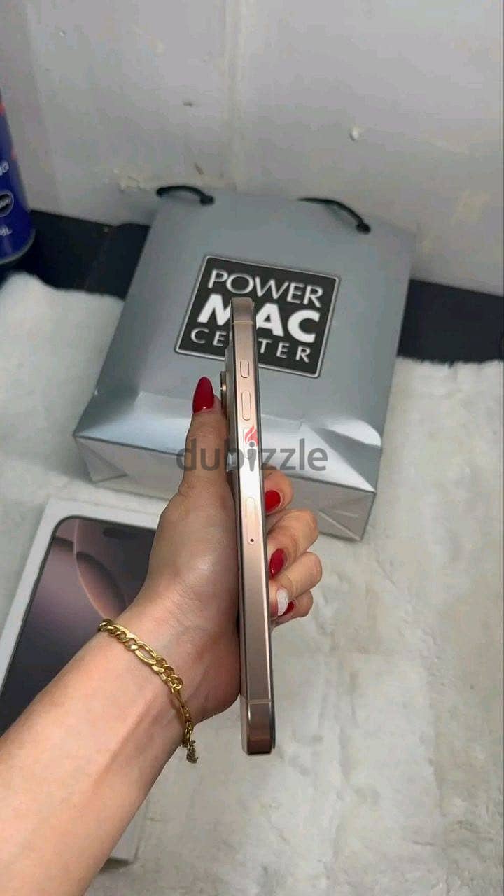 Apple - iPhone 16 Pro Max 2