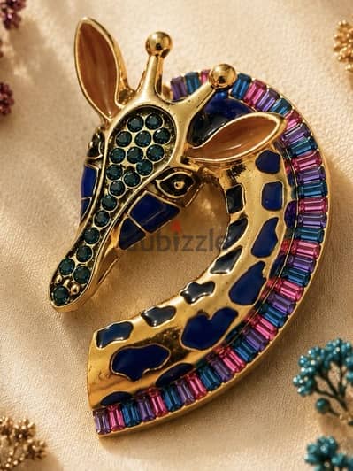 Mosaic Giraffe Brooch