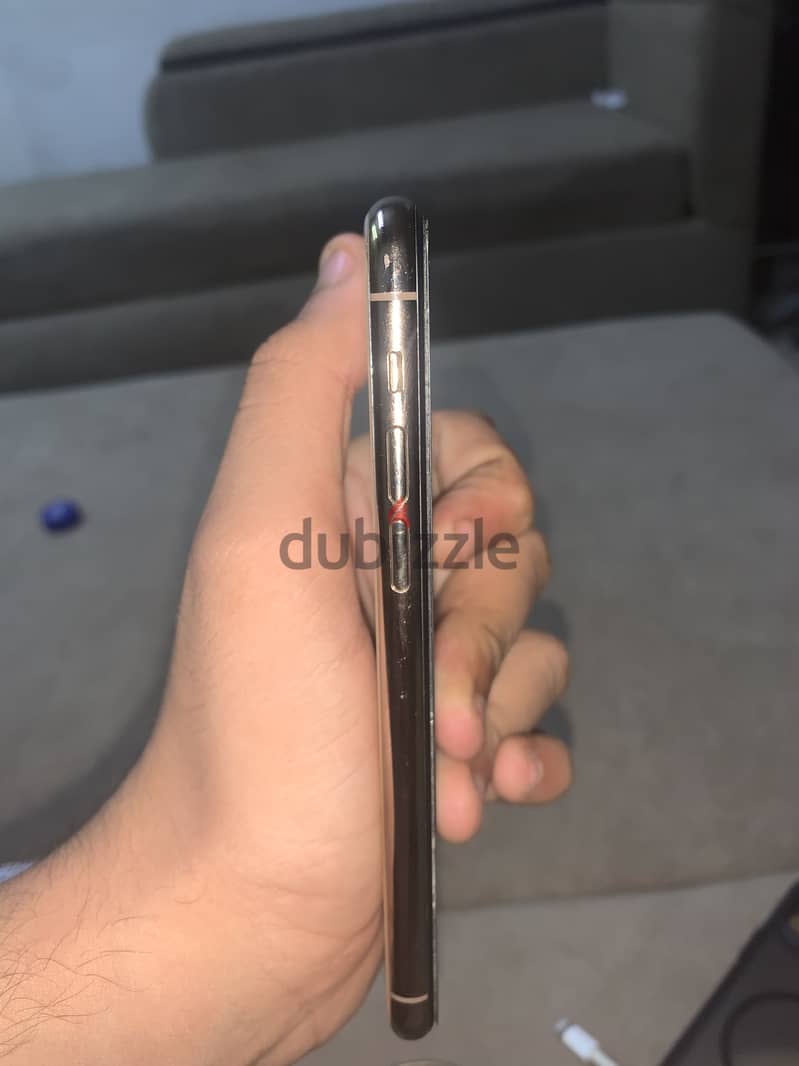 Apple - iPhone 11 Pro 2