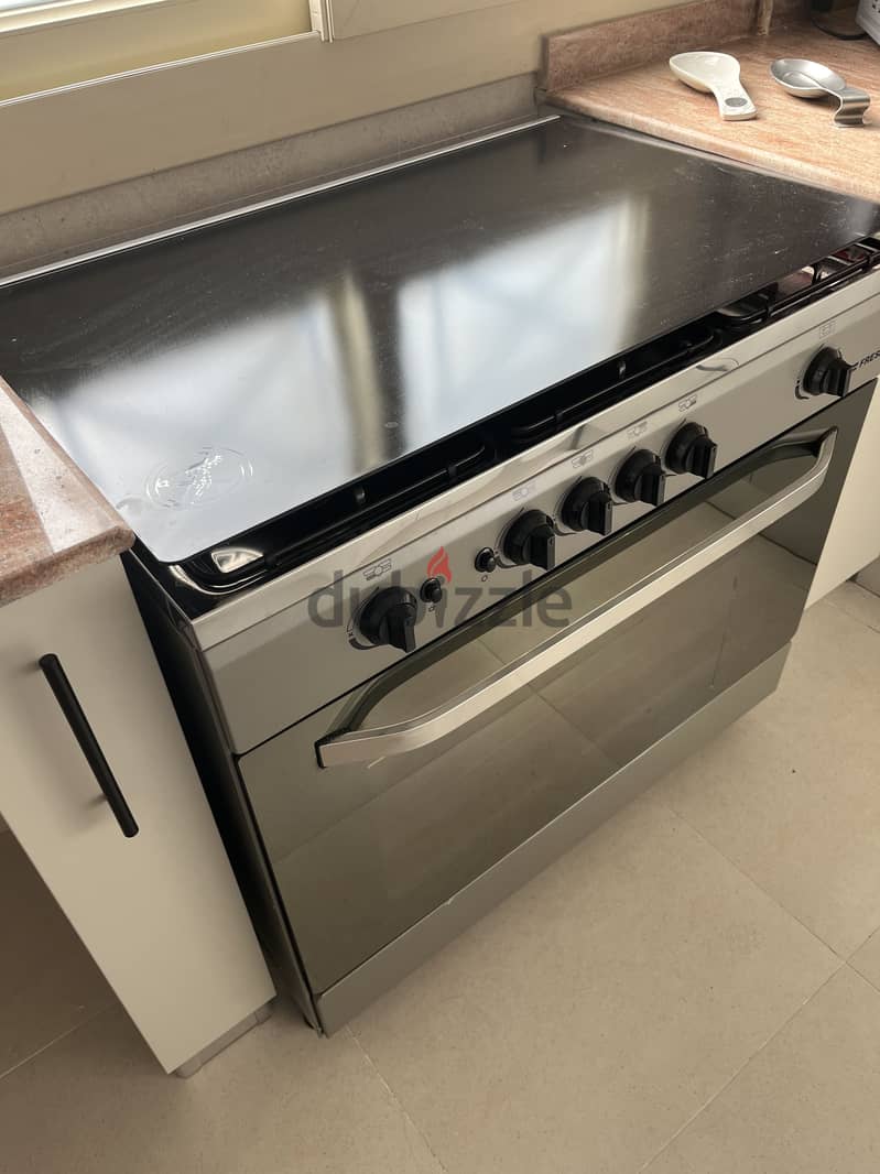 FRESH OVEN /STOVE ONLY TWO WEEKS OLD !!!! 1