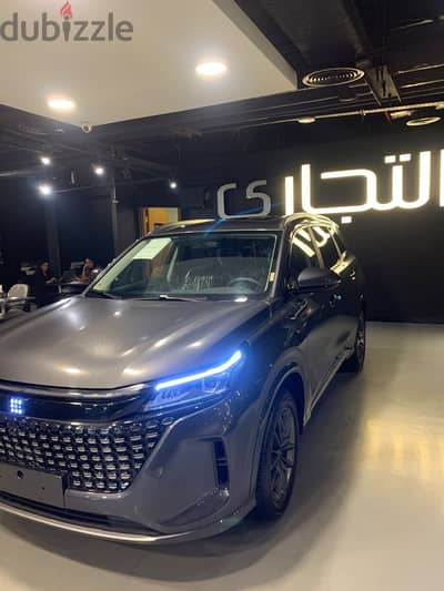 دي إف إس كيه E5 بلس 2027 electric