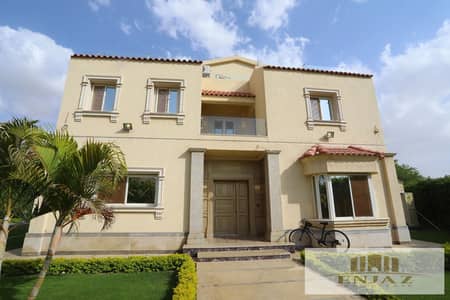 فيلا للبيع في مدينتي نموذج V تطل علي الجولف بأكبر مساحة أرض 1300  و مساحه المباني 378م
