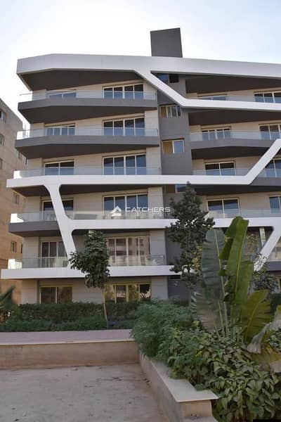 Villa-style apartment! Immediate RTM delivery, ready to move in | Lived-in compound in Mostakbal City, near Madinaty, Rehab & AUC.
