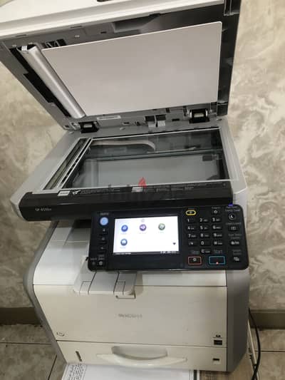 طابعة ريكو بحالة ممتازة