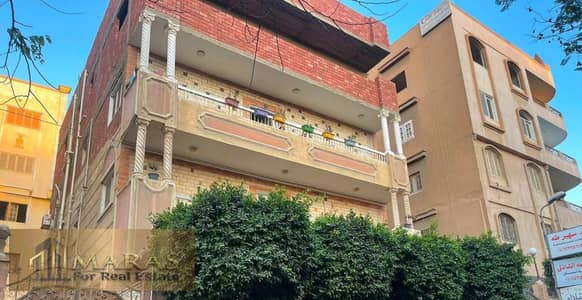 300 sqm Villa for Sale in Mokattam, Street 9, 4 Floors, 12 Bedrooms & 5 Bathrooms, Super Lux Finishing, Prime Location, Ideal for Family Living .