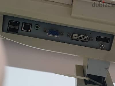 شاشه و كمبيوتر HP Z240