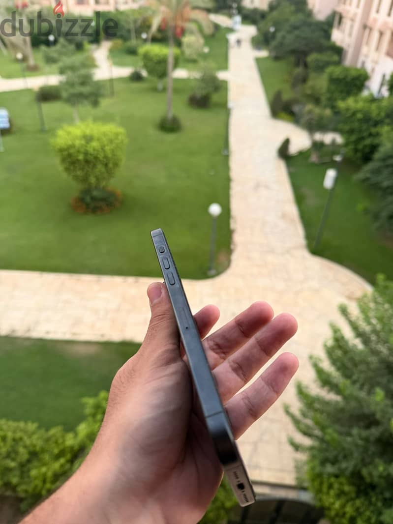 Apple - iPhone 15 Pro Max 1