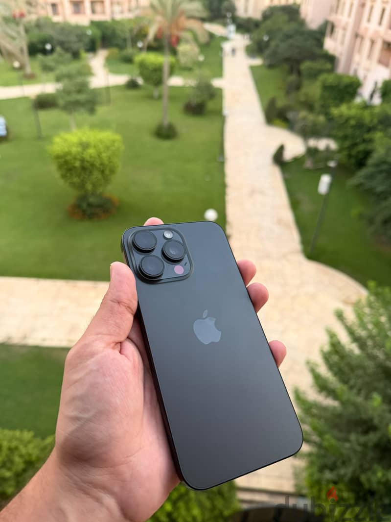 Apple - iPhone 15 Pro Max 5