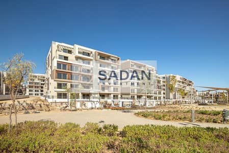 Apartment for sale in Palm Hills, with installments over 12 years, New Administrative Capital, R4, next to La Vista City compound.