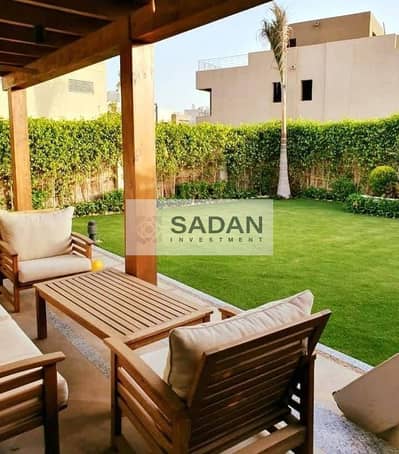 Townhouse with private garden, 35% discount in Palm Hills New Administrative Capital R4 with landscape view