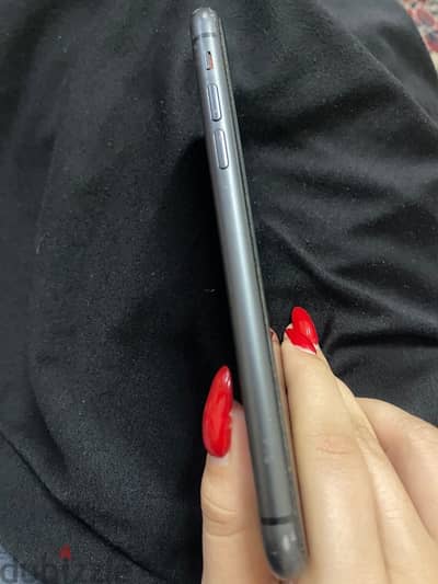 Apple - iPhone 11