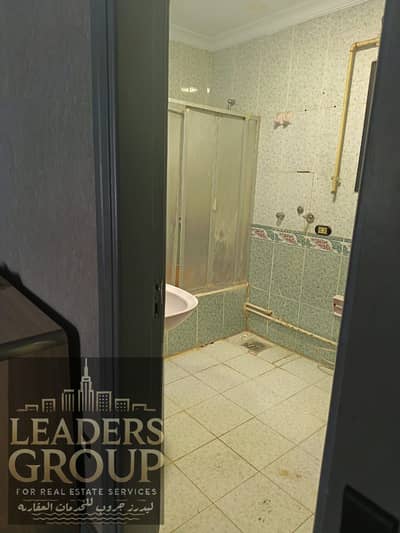 Office for rent in Sheraton Ministry Square with air conditioning kitchen