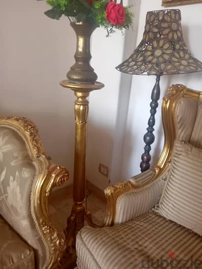 صالون بحالة ممتازة 01155228757