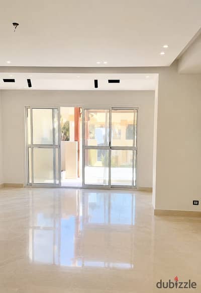 Penthouse apartment for rent directly on Maadi Ring Road near Carrefour New Cairo and Nasr City with panoramic open view swimming pool glass facade and modern elevators 160 sqm