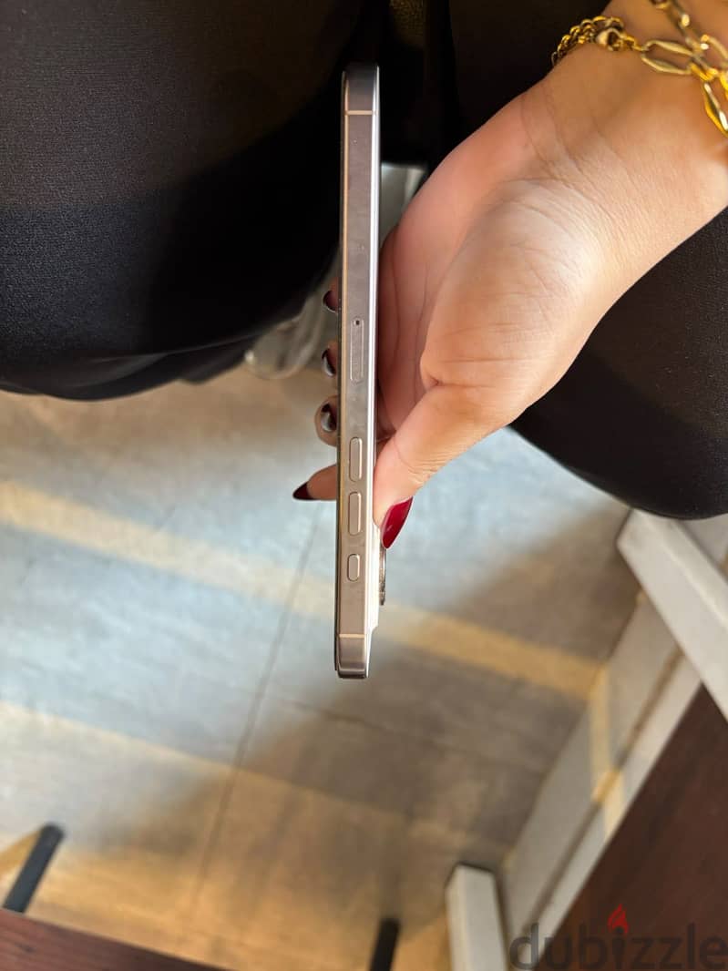 Apple - iPhone 16 Pro Max 1