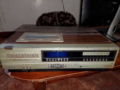 Sanyo VTC Recorder 5500 betamax للبيع