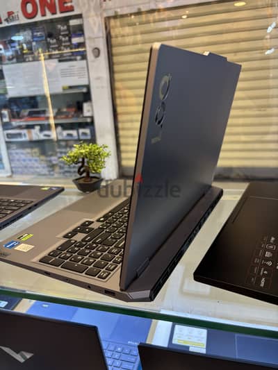 Lenovo LOQ 15iax9