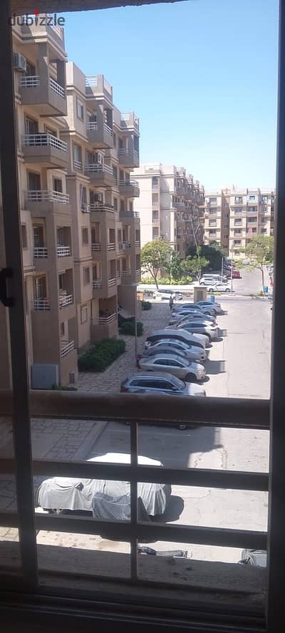 شقه للايجار في مدينتي b6