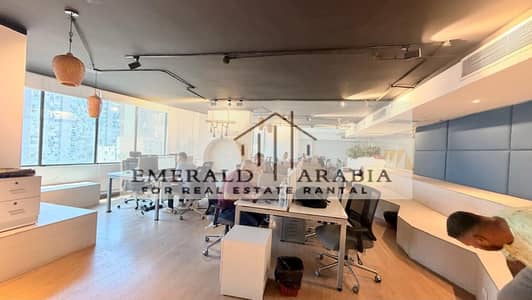 Administrative area of 500 square meters with furnishings and air conditioning suitable for major companies and institutions