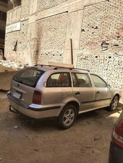 سكودا أوكتافيا 2000