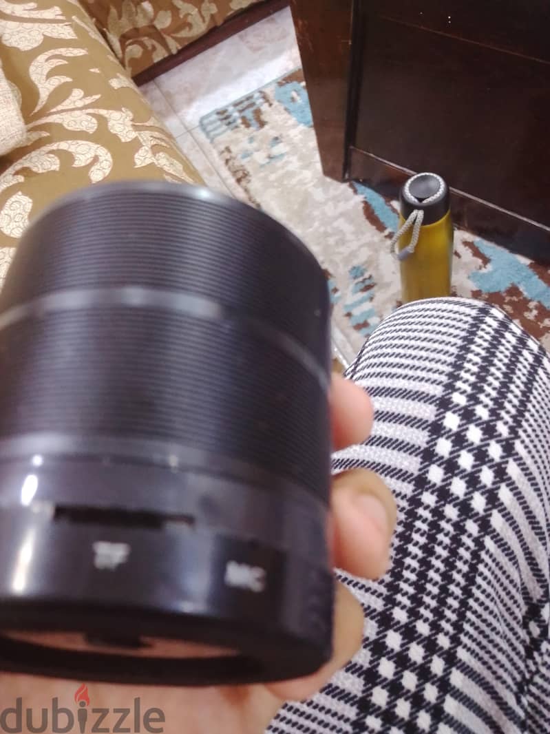 مكبر صوت 1