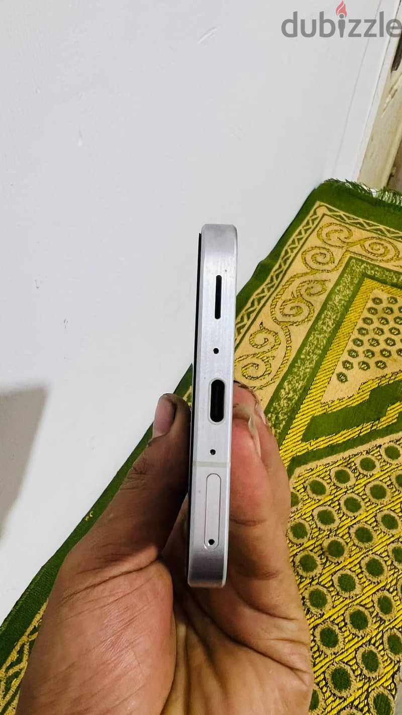 Samsung A56 1