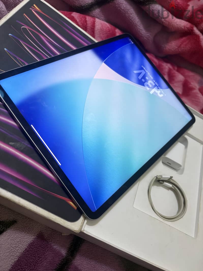 ايباد برو M2 1