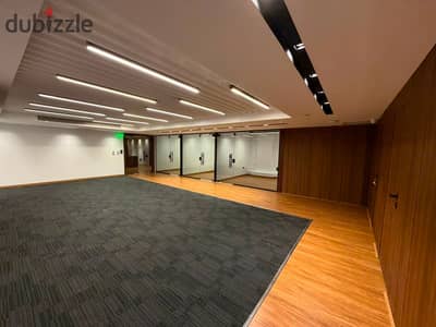 A distinguished administrative space of 500 m in the strongest location directly on the Maadi Ring Road equipped for major companies