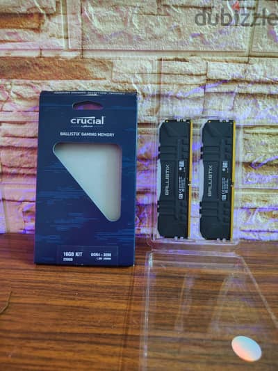 Crucial Ballistix (RGB) 16GB DDR4