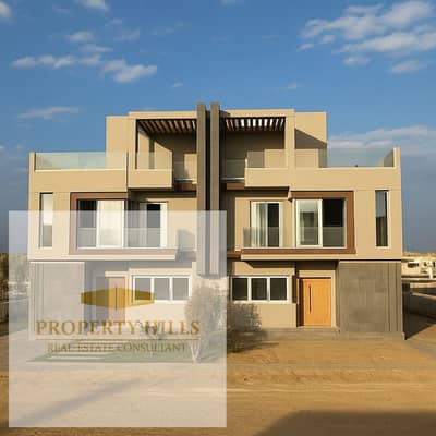 Villa for sale in a prime location in the heart of Sheikh Zayed, opposite Beverly Hills.