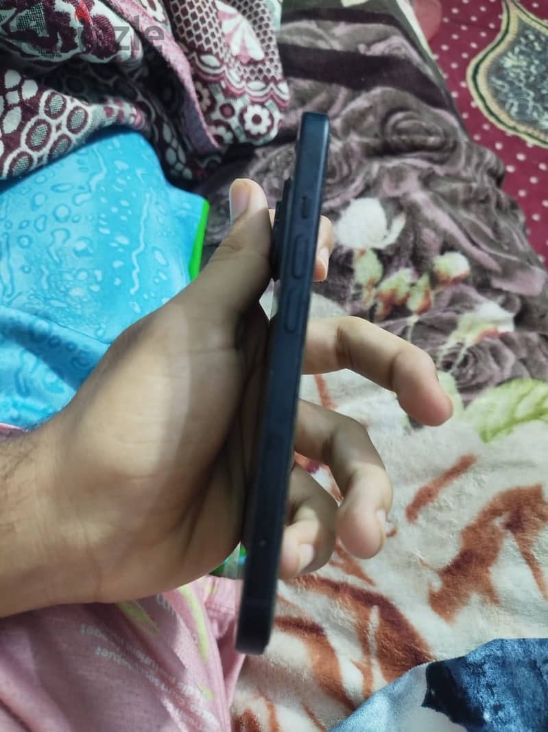 آبل - آيفون 15 2