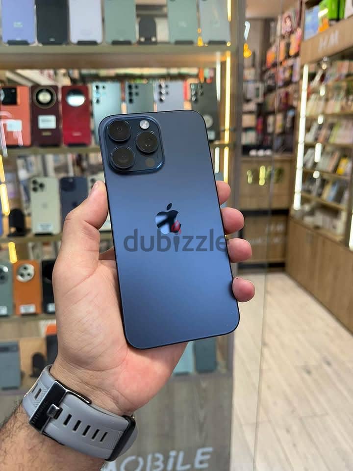 Apple - iPhone 15 Pro Max 1