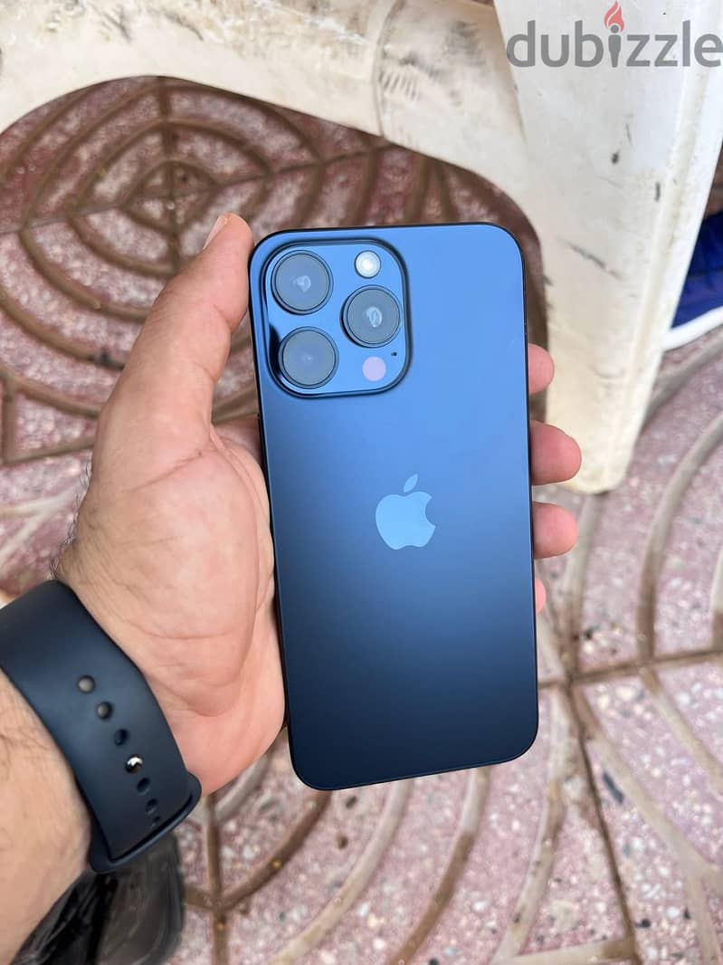 Apple - iPhone 15 Pro Max 2