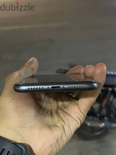 Apple - iPhone 11