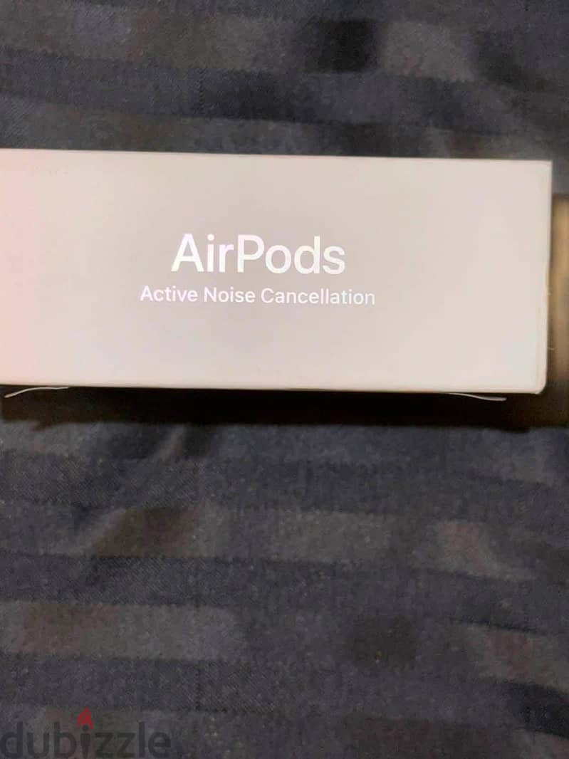 Airpods 4 active noise cancellation 1