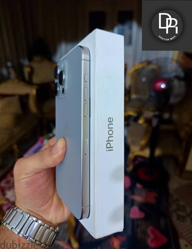 Apple - iPhone 15 Pro Max 2