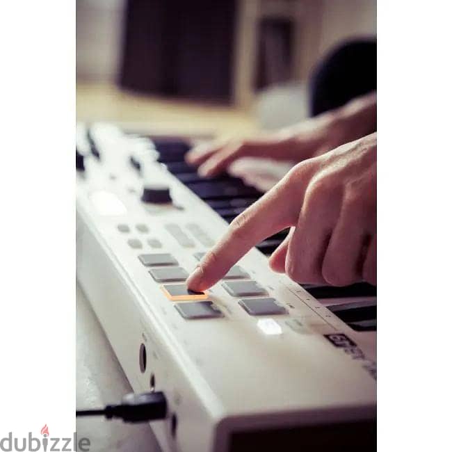 Arturia KeyLab Essential 49 4