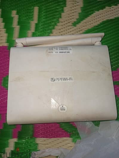 فرصه راوتر Lg سرعه خياليه كسر زيرو بالشاحن الاصلي