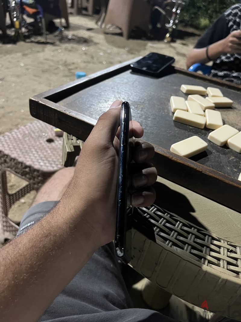 ايفون x 2
