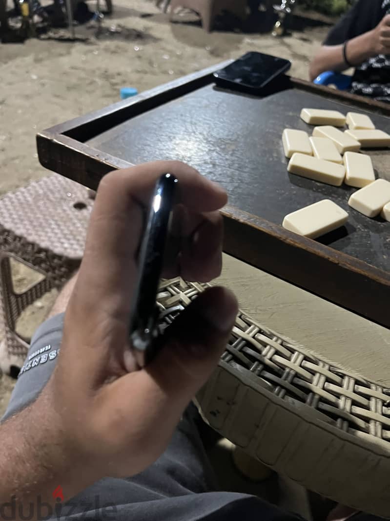ايفون x 4