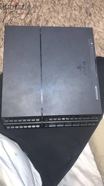 ps4 fat سوفت ١٢. ٠٢ قابل للتهكير متعملش لي صيانة نهائي تنضيف فقط