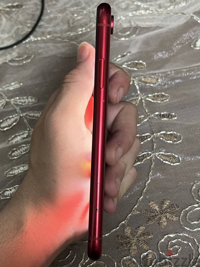 Apple - iPhone XR 3