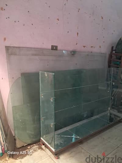 زجاج سكوريت