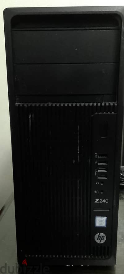 Workstation HP Z240  Tower 400W