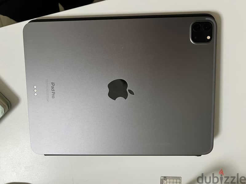 iPad Pro 11-inch 4th Generation – M2 1