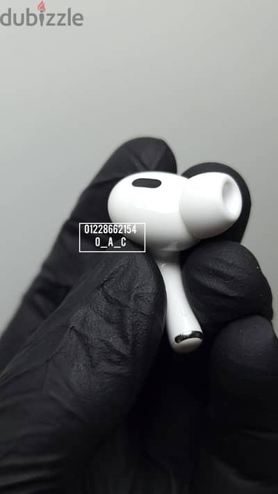 Left Airpods pro 2 %استعمال راقي بدون خدوش نهائى بطاريه ١٠٠%