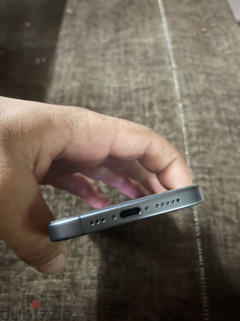 آبل - آيفون 17 3
