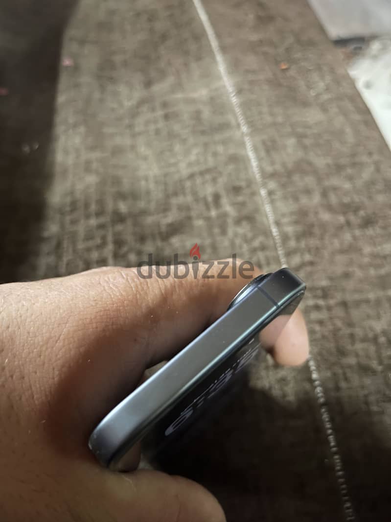 آبل - آيفون 17 4