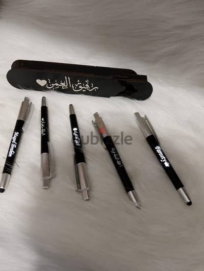 قلم مضئ تاتش موبايل+كتابه مع طباعه الاسم